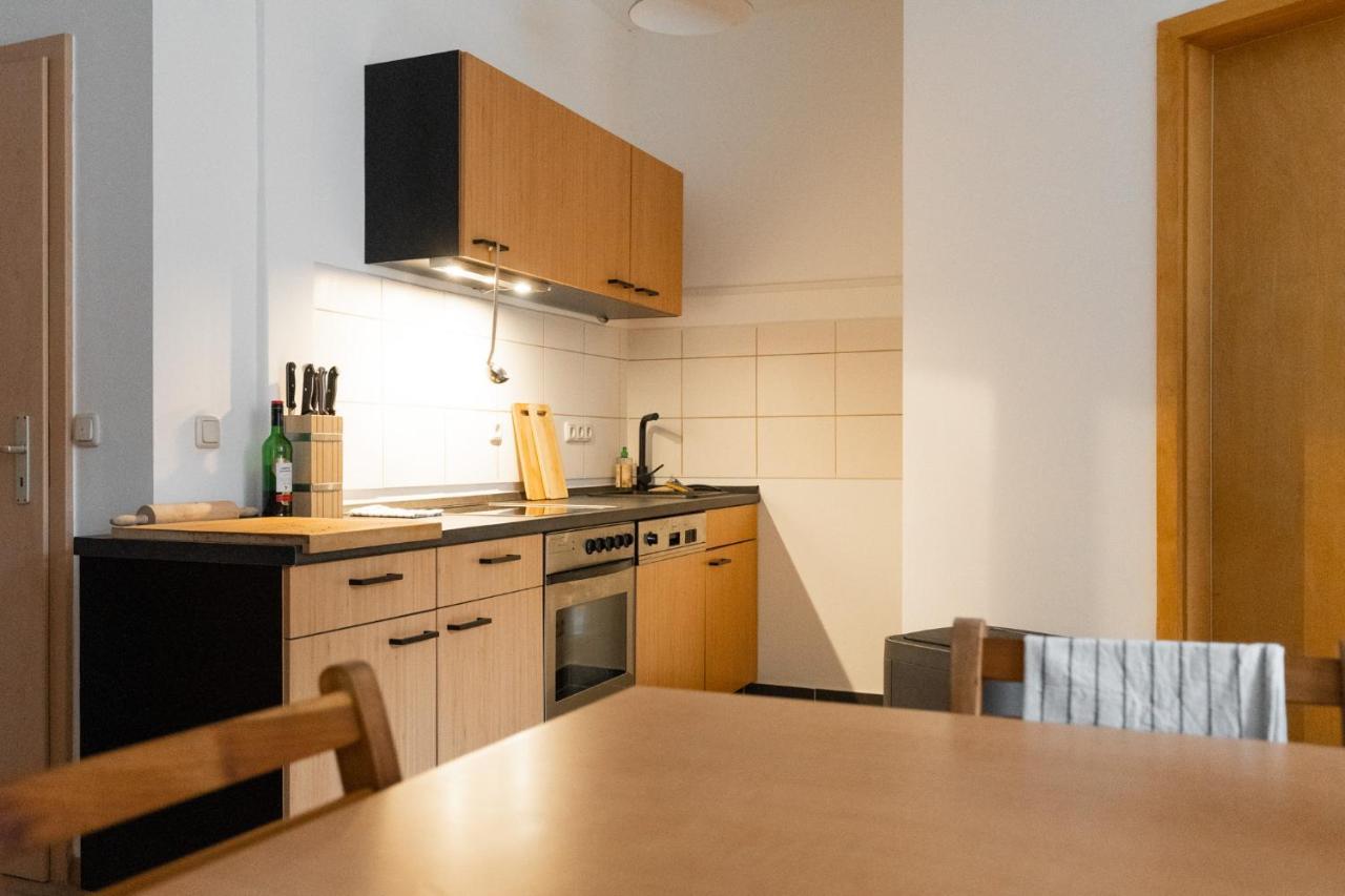 230 M2 Loft Mit Eigenem Wintergarten Mit Tischtennis & Dart, Kostenloser Parkplatz Erfurt Exterior photo